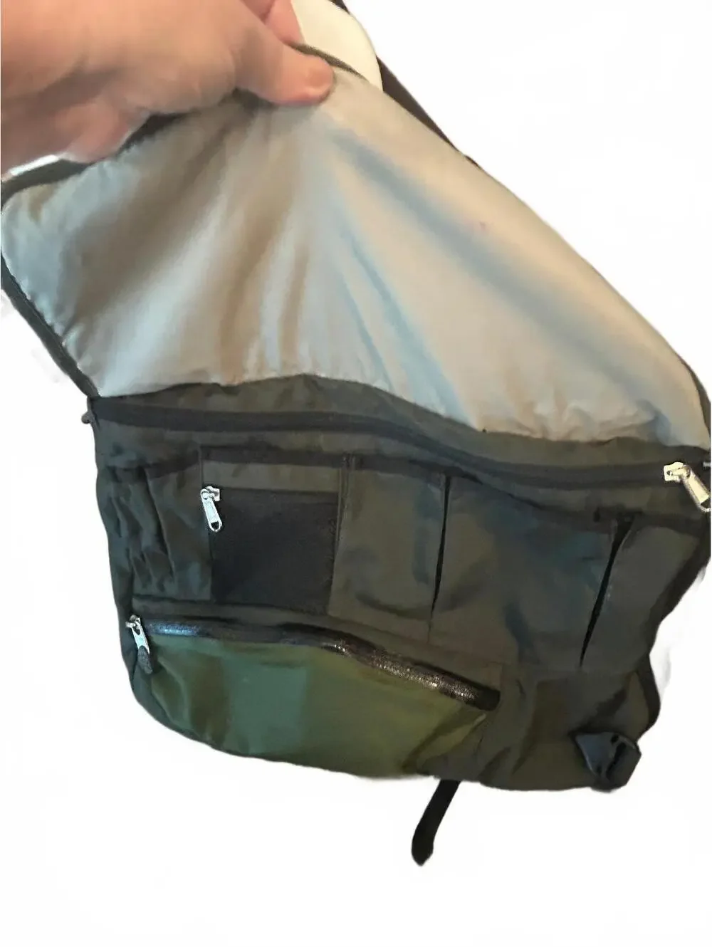REI Green Nylon Messenger Shoulder Bag with Adjustable Strap